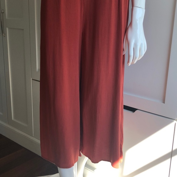 Brick rust orange red sleeveless deep v jumpsuit - Picture 3 of 8